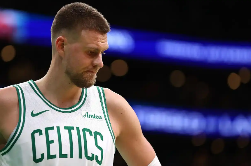 清晨NBA常规赛焦点战,波特兰开拓者更衣室发声,气氛紧张,控场能力受关注的简单介绍-ewc官网平台