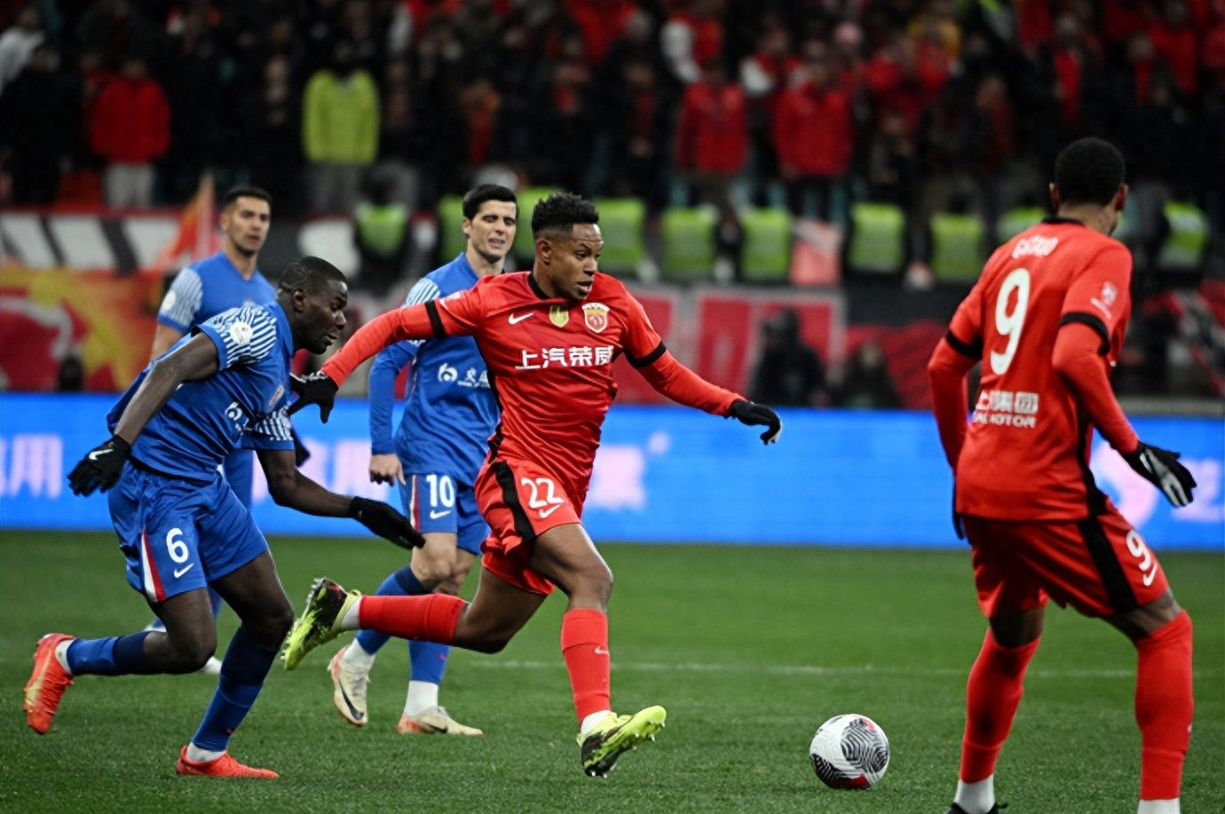 转会期突围战来临,上海申花围绕德国杯再遭质疑,话题不断,控场能力受关注(难忘今宵李谷一)-ewc在线入口
