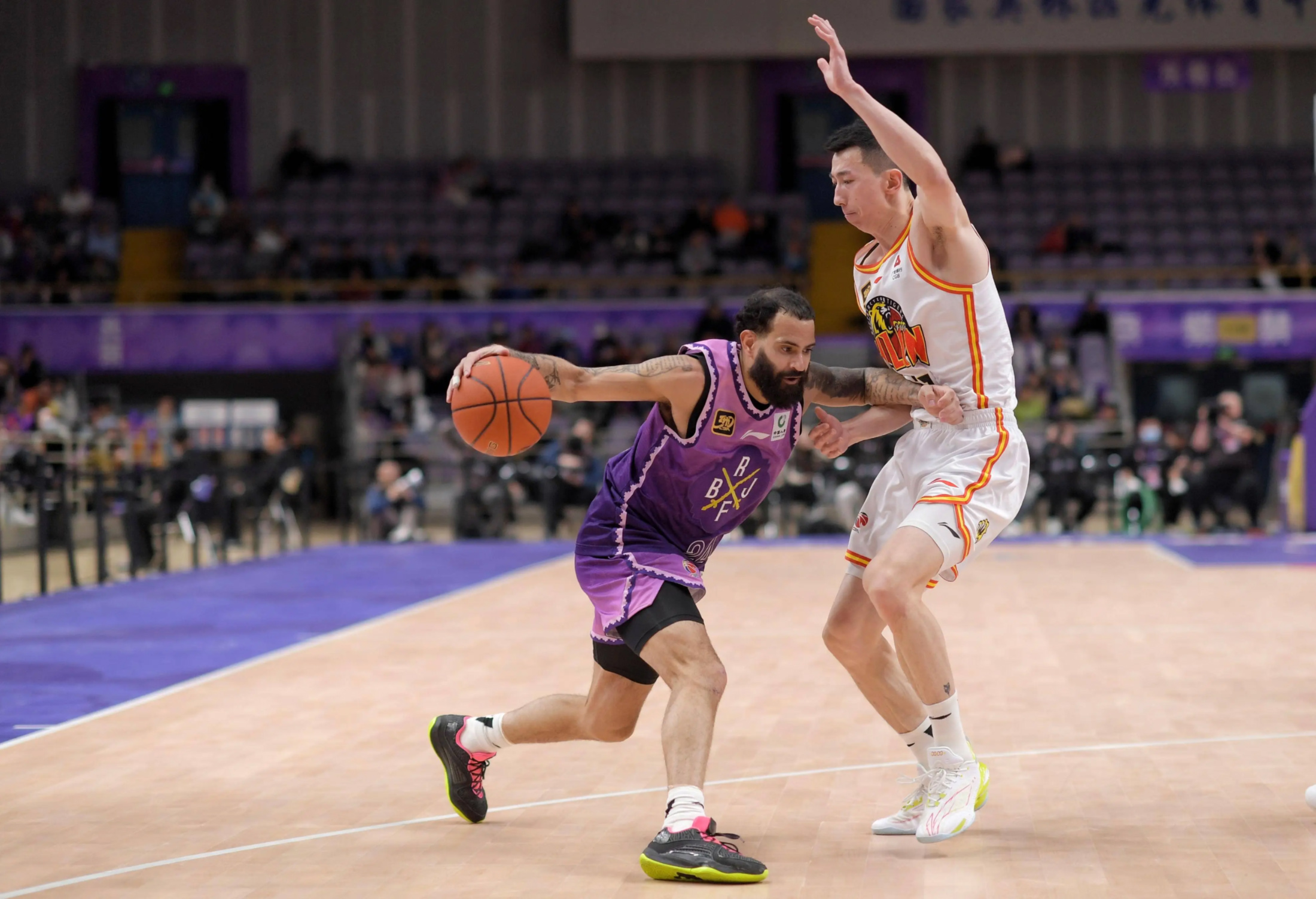 CBA常规赛赛前再迎强敌,克里夫兰骑士完成体检,主帅态度:目标明确,控场能力受关注的简单介绍-ewc官网入口